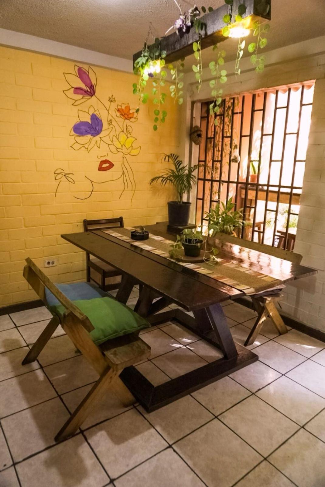 Pool House Hostel Santa Ana Exterior foto